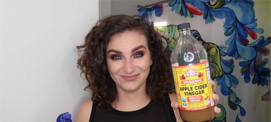 Why is apple cider vinegar good for hair?